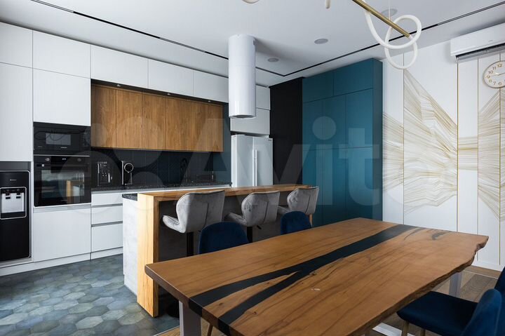 4-к. квартира, 130,2 м², 12/12 эт.