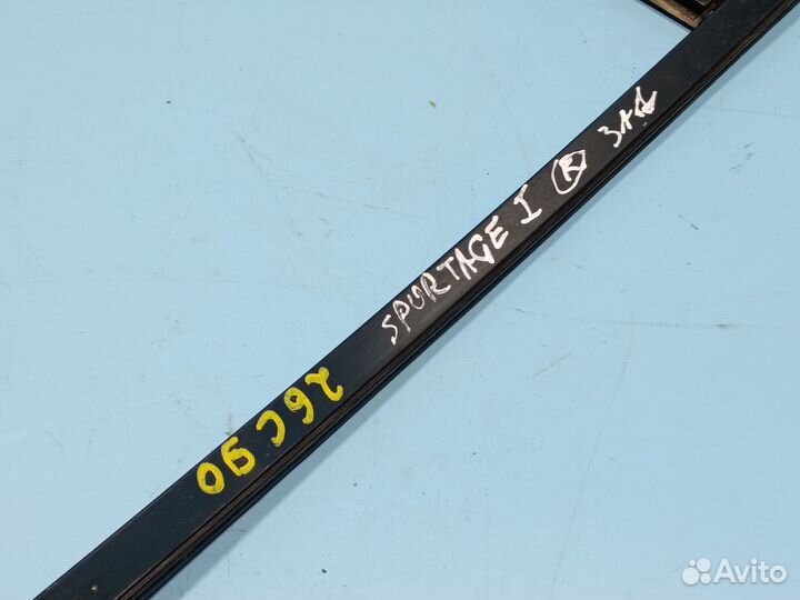 Направляющая стекла для Kia Sportage 1996-2004