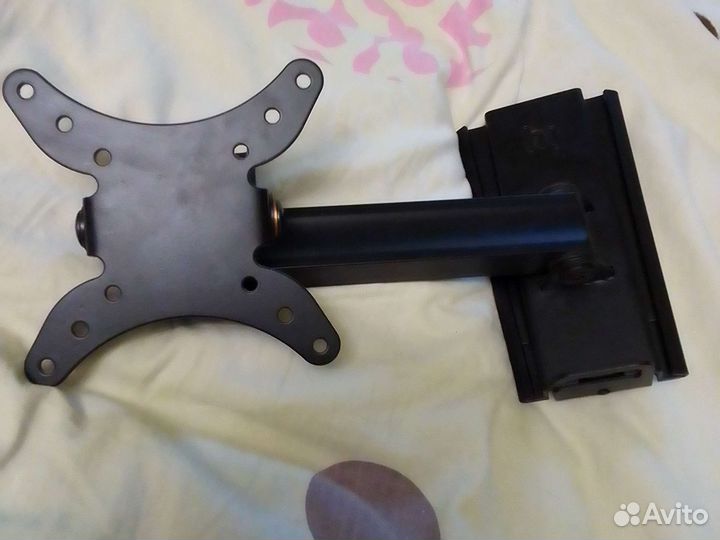 Кронштейн для телевизора