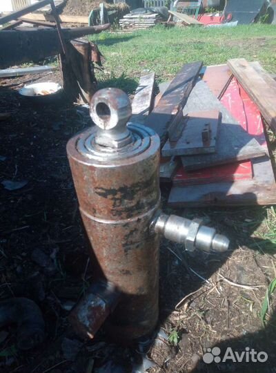 Гидроцелиндр на камаз