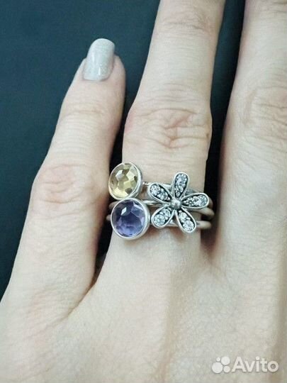 Кольца и серьги Pandora