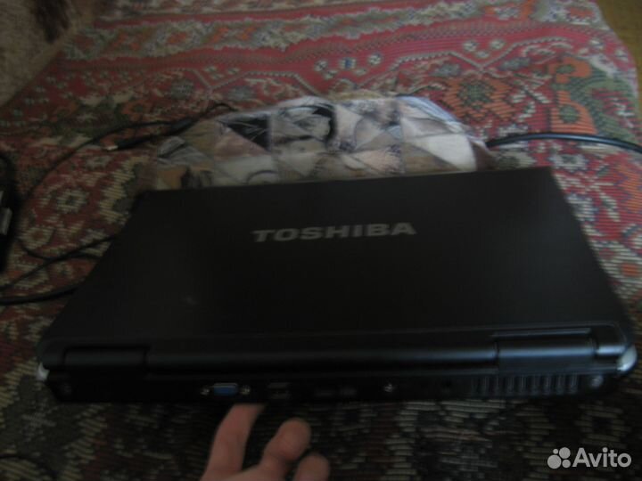 Ноутбук Toshiba satellite i 40 13 g