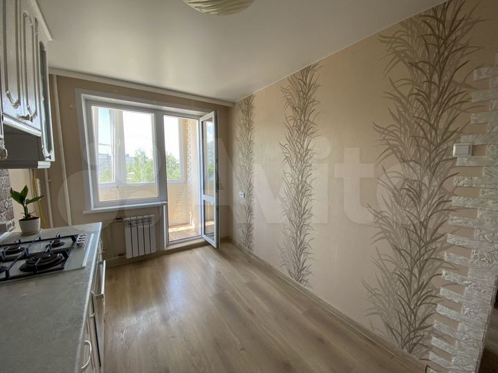 4-к. квартира, 86 м², 5/10 эт.