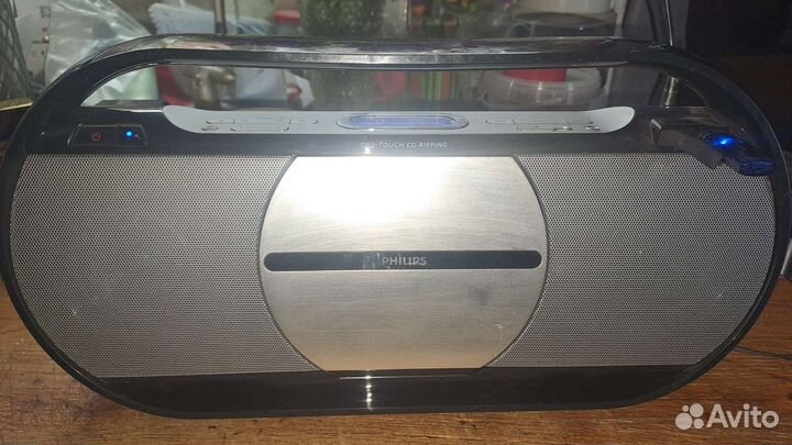 Cd проигрыватель + радио + USB Philips AZ1880