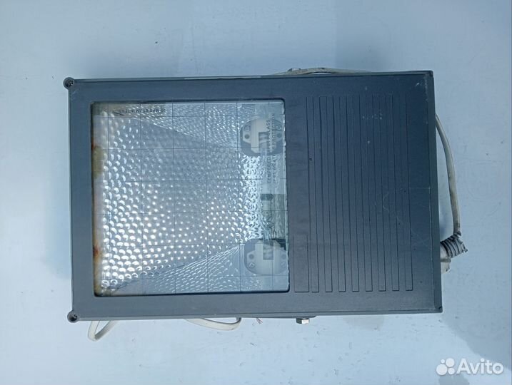 Прожектор галогеновый