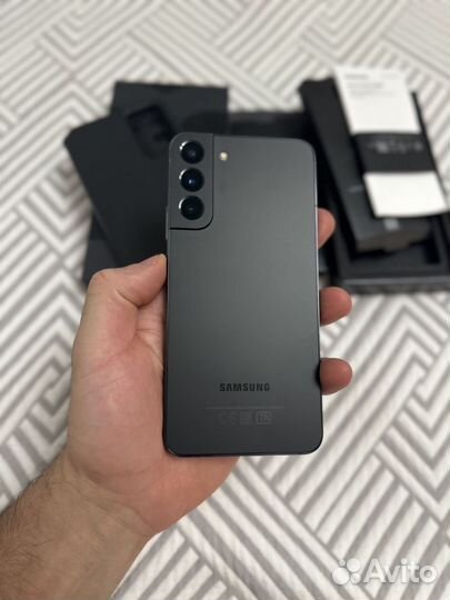 Samsung Galaxy S22+, 8/128 ГБ