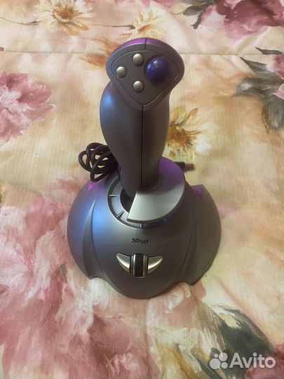 Джойстик Trust QZ 501 Predator