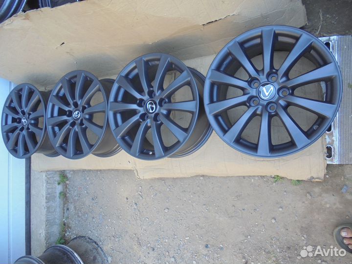 Оригинальные литые диски Lexus 8J R17 et45 5X114.3