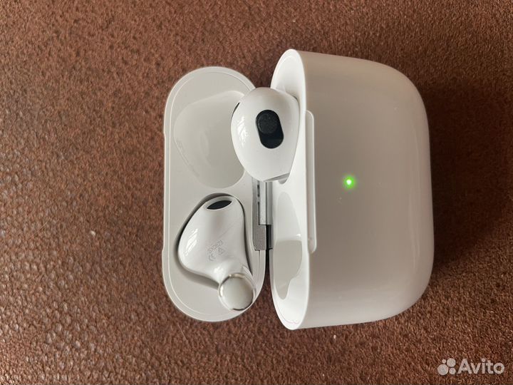 Беспроводные наушники apple airpods 3