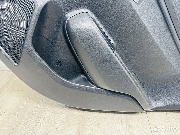 Обшивка двери задняя правая Kia Rio 4 1.4 G4LC