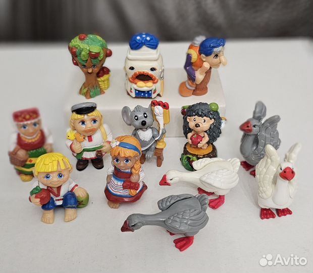 Игрушки киндер и ландрин, серии и единички