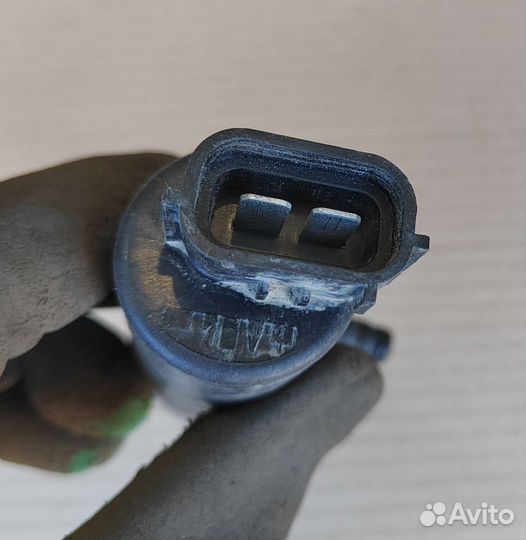 Насос омывателя фар Toyota Avensis T250 2003-2008