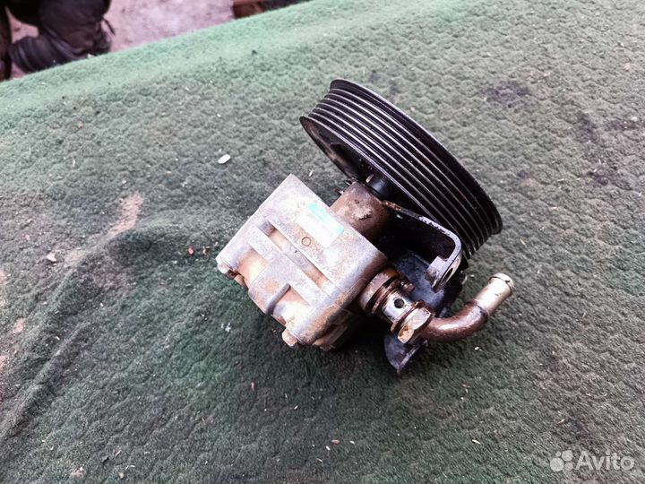 Насос гидроусилителя Сузуки Гранд витара 1.9 л TD