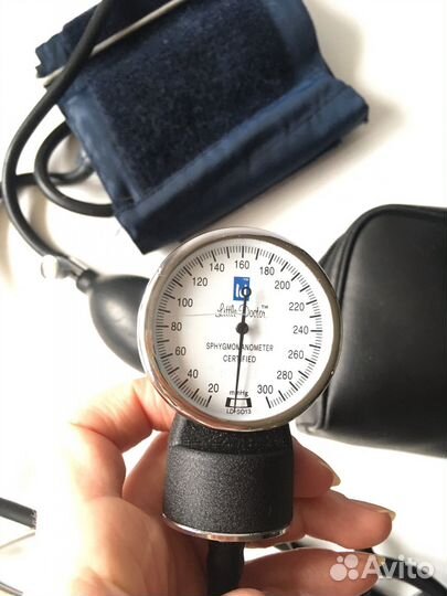 Тонометр механический Little Doctor