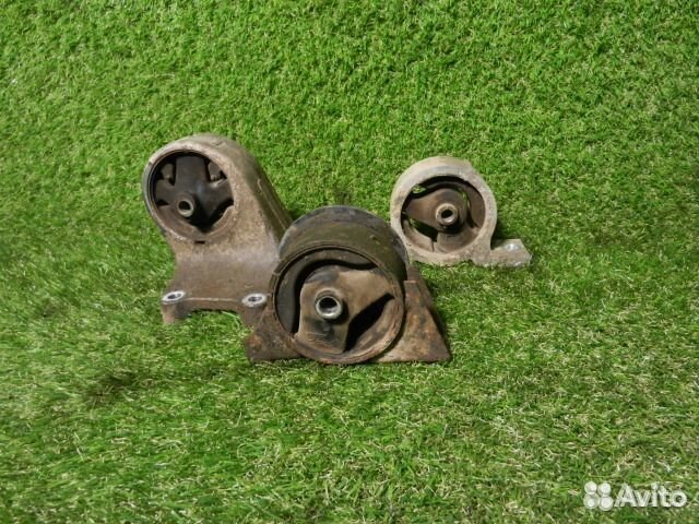 Подушка двигателя Nissan Almera Classic