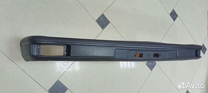 Передний бампер Toyota Starlet Iii P70