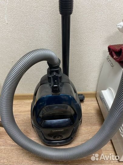 Пылесос Samsung SC18M31B0HN (П)