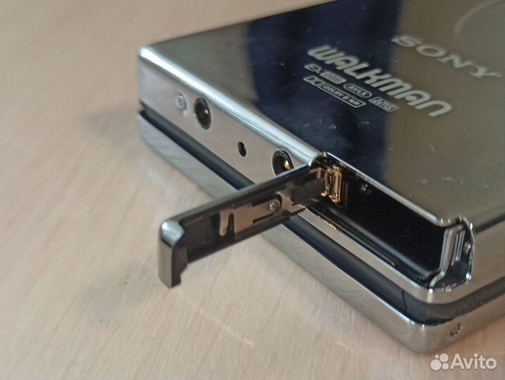 Кассетный плеер sony walkman wm ex 1HG