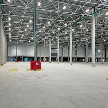 Складское помещение, 6500 м²