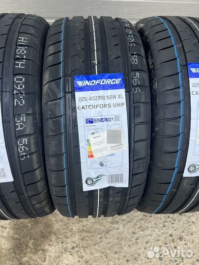 Windforce Catchfors UHP 225/40 R18