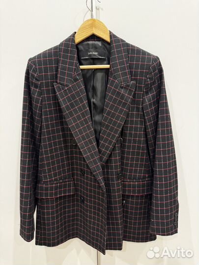 Пиджак женский zara темный в клетку, размер XS