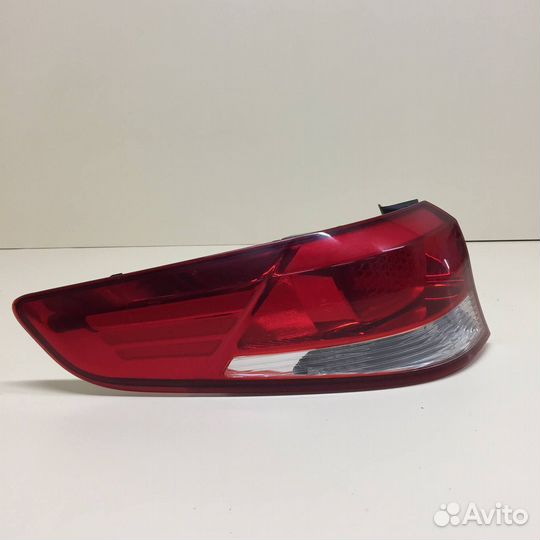 Фонарь задний наружный левый Kia Rio