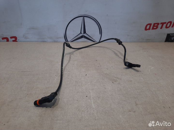Датчик ABS передний левый Mercedes C200 W204