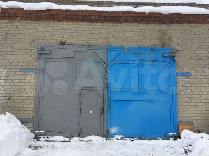 Гараж, > 30 м²
