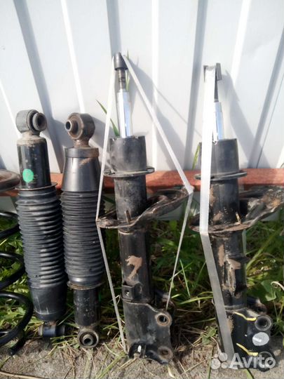 Амортизаторы стойки хендай салярис 1 mando