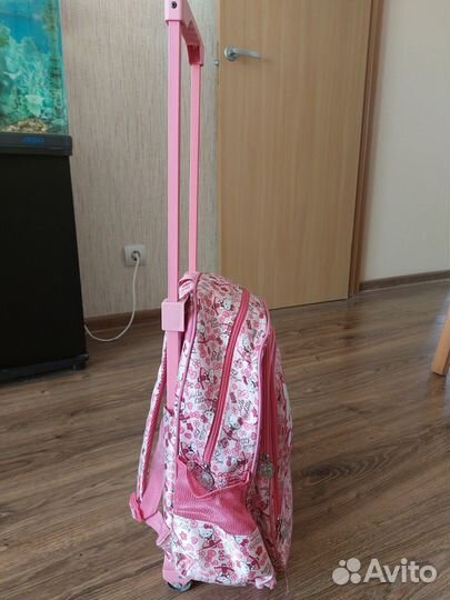 Рюкзак на колёсиках Hello Kitty