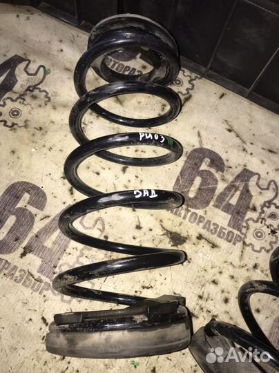 Пружины задние Kia Rio 3, Солярис. 2013 год