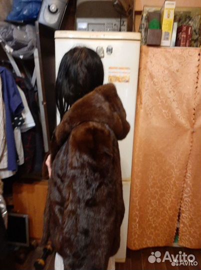 Шуба норковая 44 размер коричневая