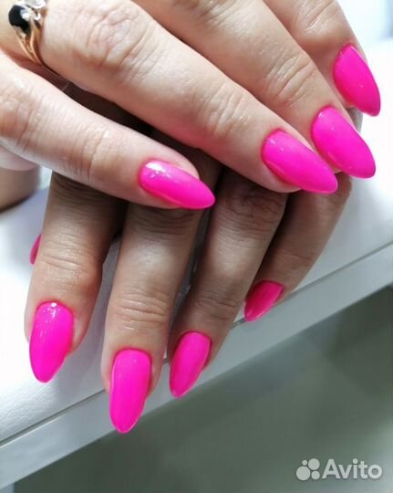 Маникюр, наращивание ногтей