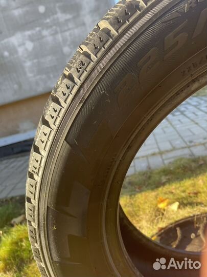 Pirelli Ice Zero 225/60 R17 103T