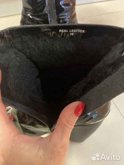 Ботинки женские зимние 39 размера Guess