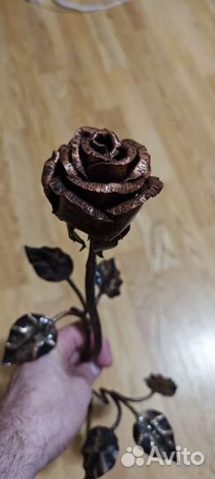 Кованая роза
