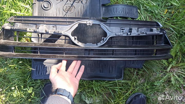 Решетка Toyota Highlander 3 u50 оригинал
