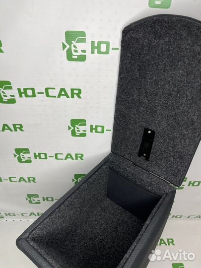 Подлокотник Honda Crossroad (2007-2010) Бардачок