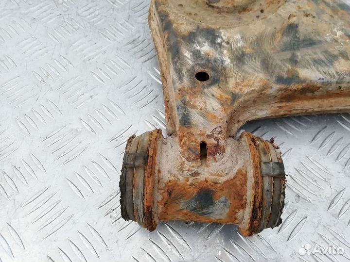 Рычаг передний нижний левый MB W210 2.0 1998г