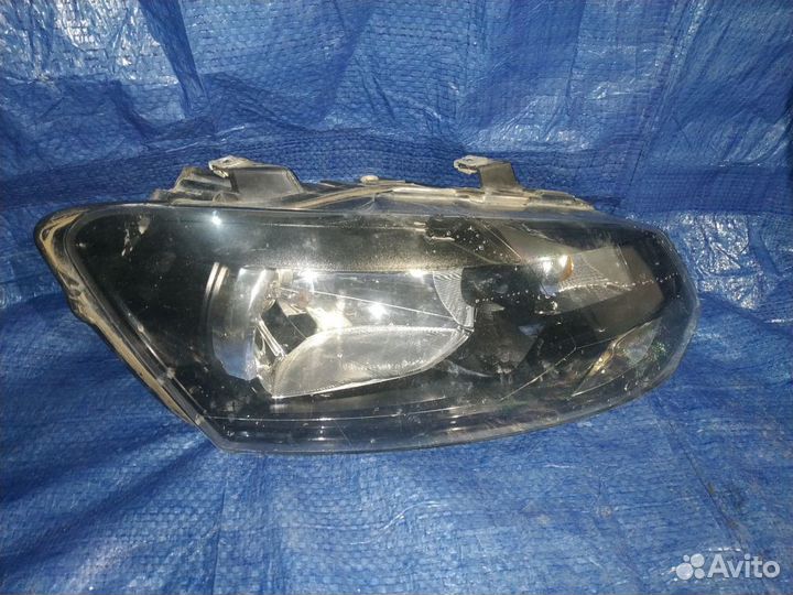 Фара Volkswagen Polo 6RU941015