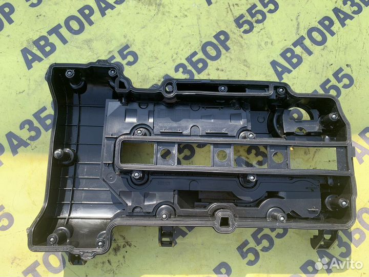 Клапанная крышка Opel Astra J