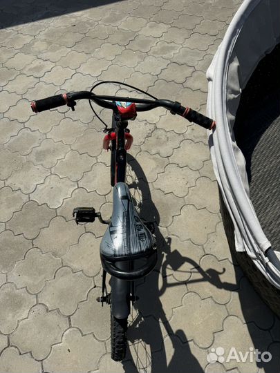 Детский велосипед 16