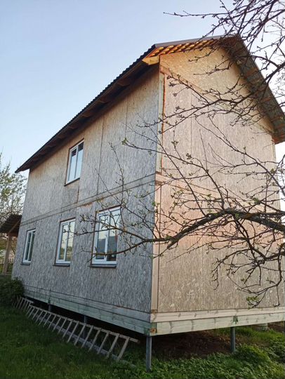 Дом 100 м² на участке 6 сот.