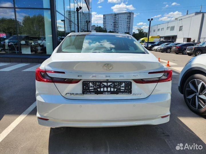 Toyota Camry 2.0 CVT, 2024