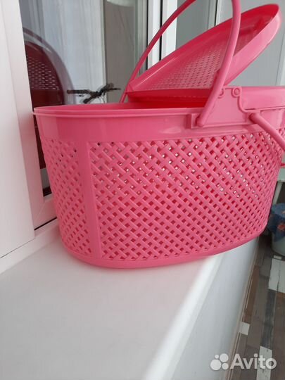 Корзина пластмассовая с крышкой