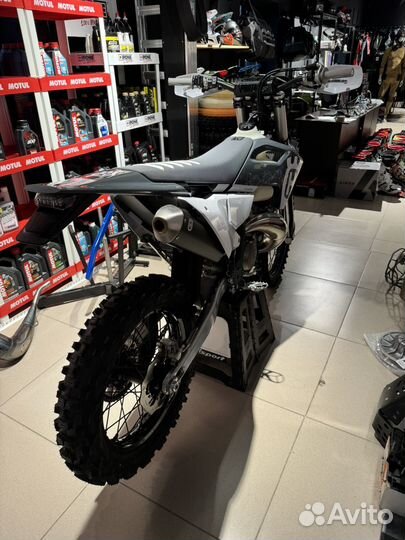 Эндуро мотоцикл husqvarna TE 300 PRO 2024 наличие