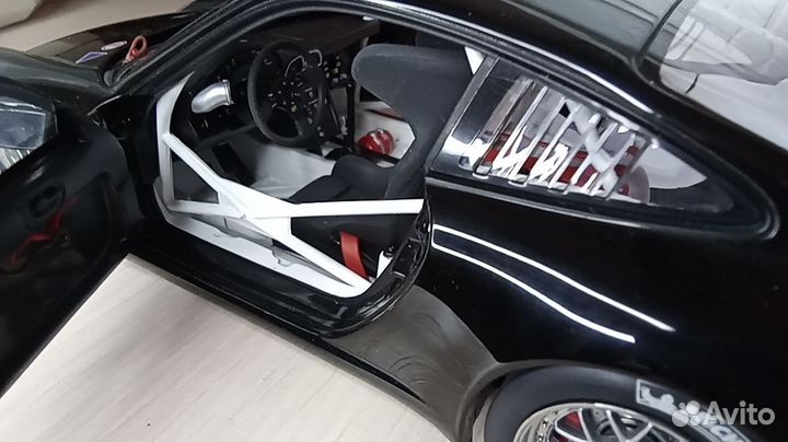 Porsche 911. Autoart 1:18. Продажа / Обмен
