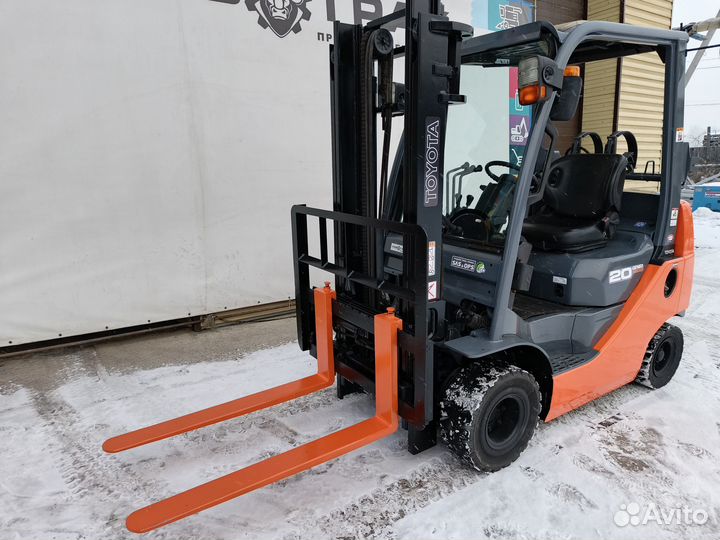 Вилочный погрузчик Toyota 02-8FGL20, 2008