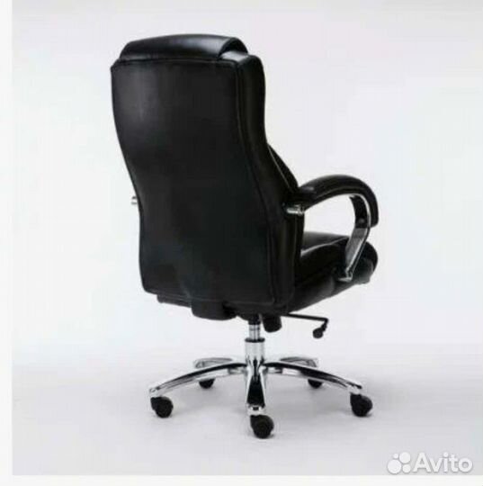 Кресло офисное, руководителя