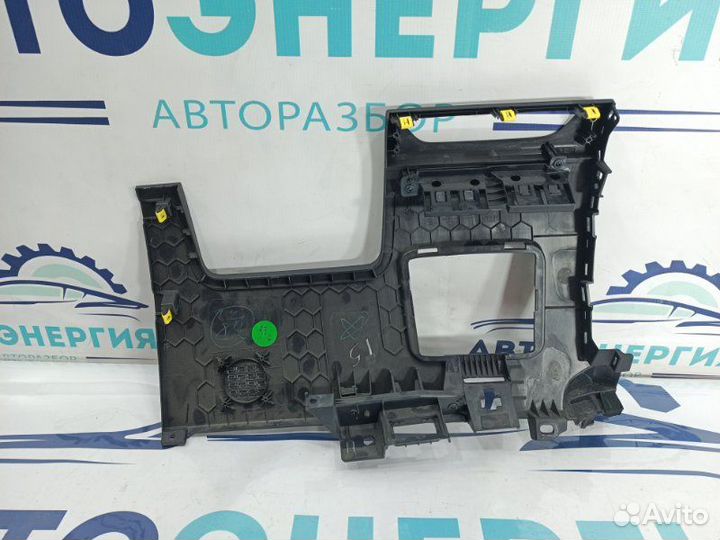 Накладка в ноги водителя Geely Coolray 1.5